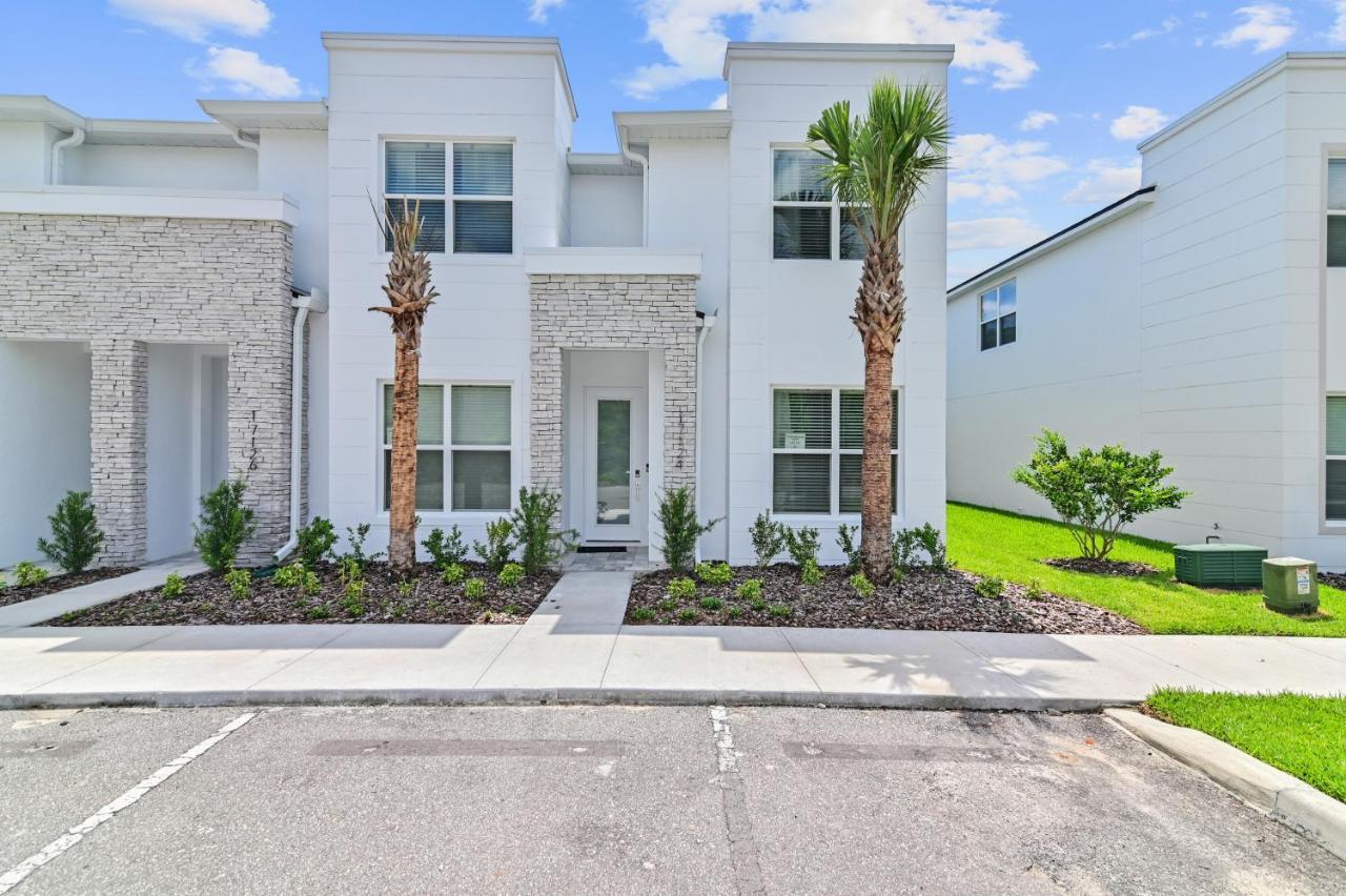 New Modern & Spacious Townhouse Near Disney - 4Br And 3Fb أورلاندو المظهر الخارجي الصورة